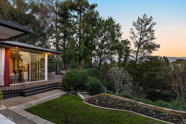 1436 Hillcrest Avenue, Pasadena, CA 91106