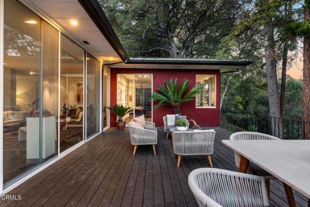 1436 Hillcrest Avenue, Pasadena, CA 91106