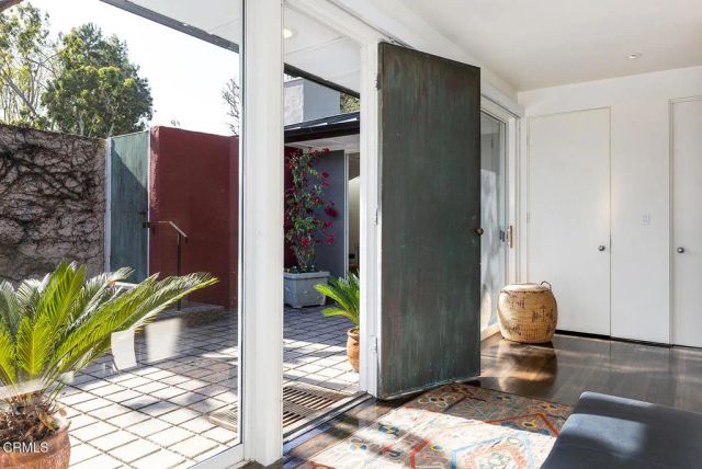 1436 Hillcrest Avenue, Pasadena, CA 91106