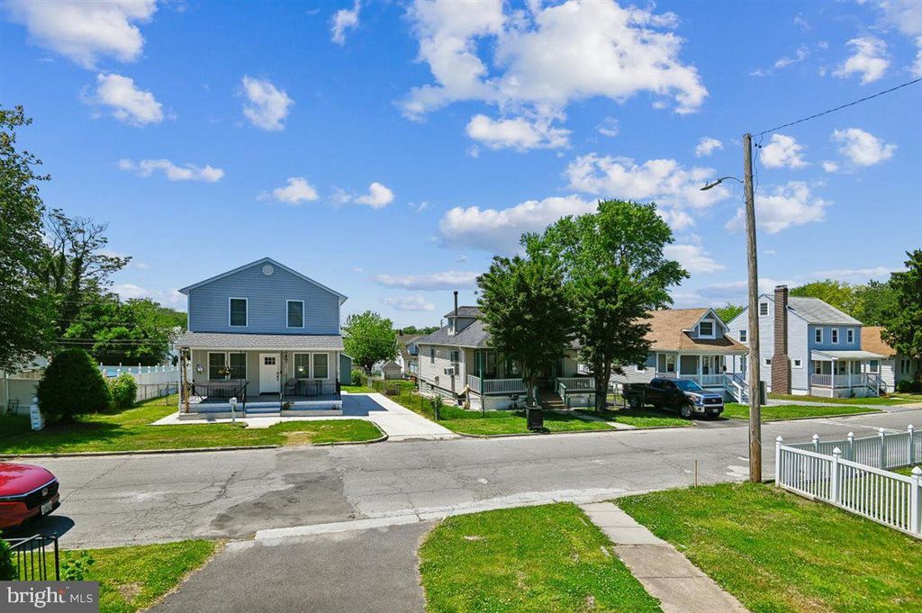 Image 10 of property listing at 1817 MAXWELL AVE, Baltimore, MD 21222
