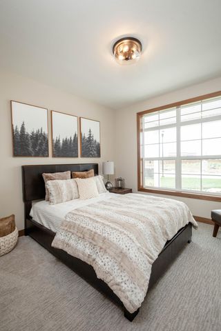 6448 Sun Valley Boulevard, Horace, ND 58047