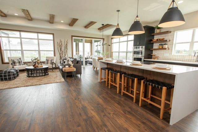 6448 Sun Valley Boulevard, Horace, ND 58047