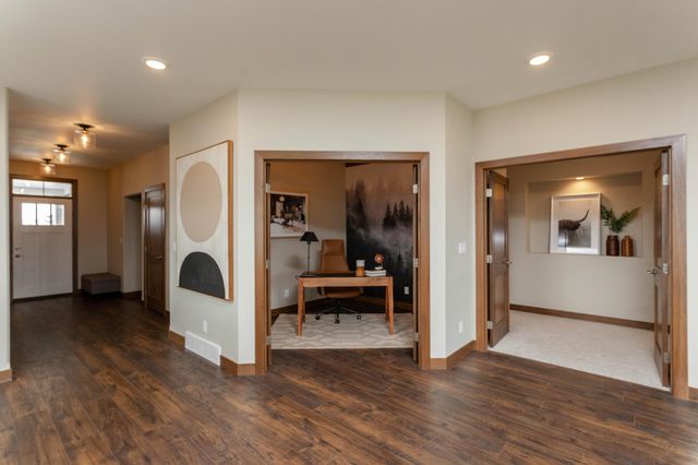 6448 Sun Valley Boulevard, Horace, ND 58047