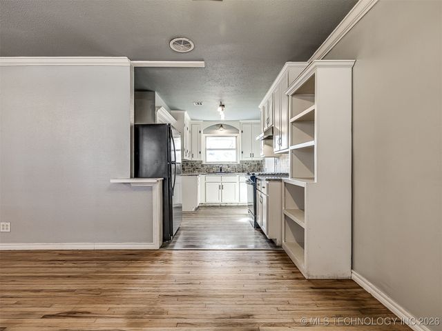 1934 W 46th Place, Tulsa, OK 74107