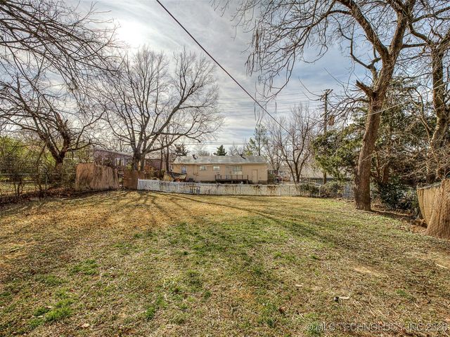 1934 W 46th Place, Tulsa, OK 74107