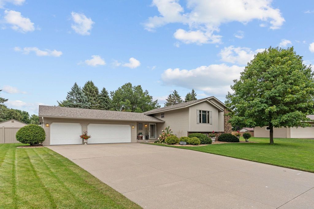 4760 Larson Road, Shoreview, MN 55126 — photo 3