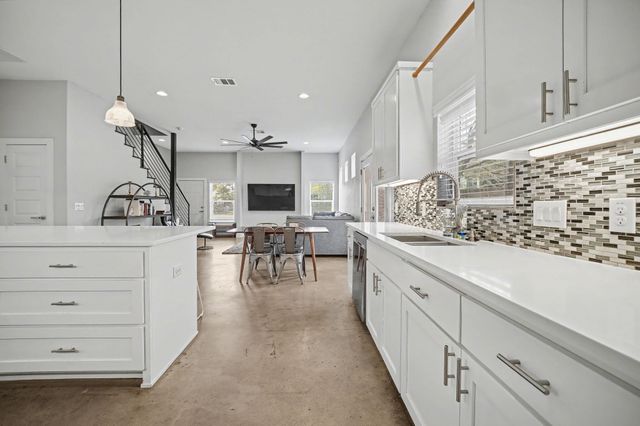 6700 Canal ST, Austin, TX 78741