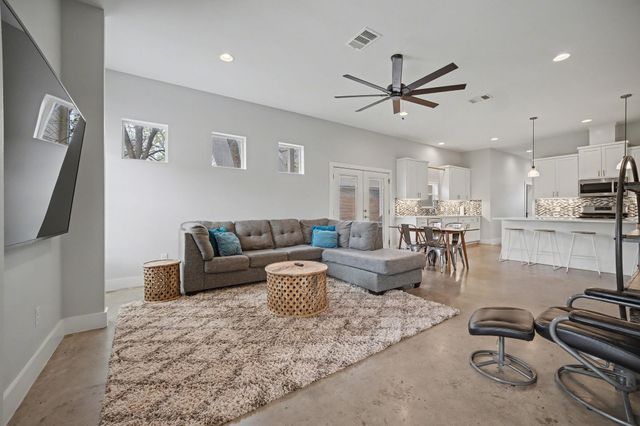 6700 Canal ST, Austin, TX 78741