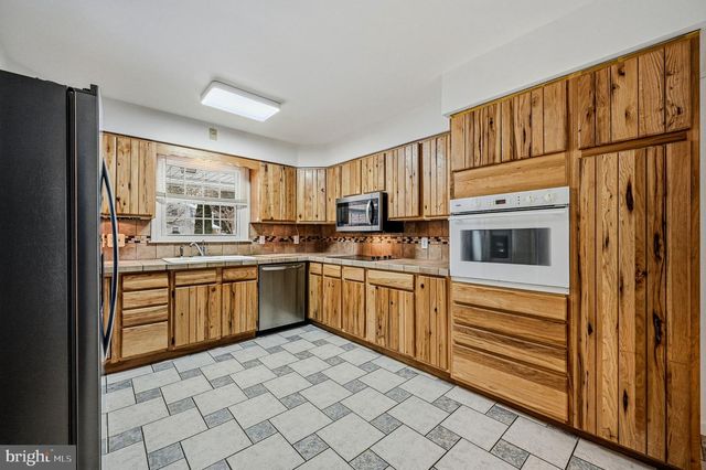 2512 KITTIWAKE DR, Wilmington, DE 19805