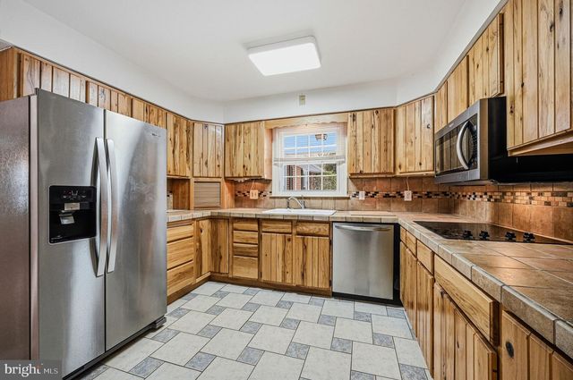 2512 KITTIWAKE DR, Wilmington, DE 19805