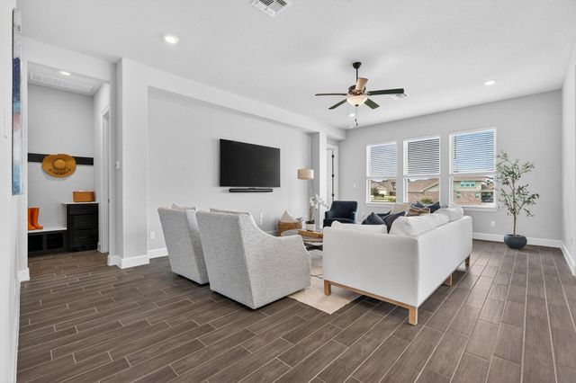 6816 Empresa DR, Austin, TX 78738