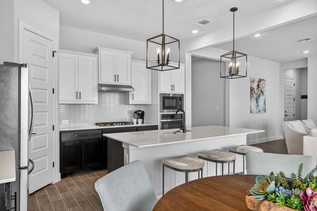 6816 Empresa DR, Austin, TX 78738