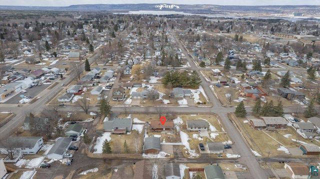 2010 Garfield Ave, Superior, WI 54880