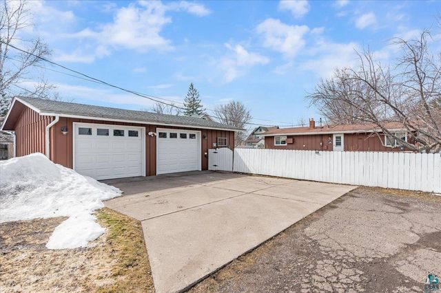 2010 Garfield Ave, Superior, WI 54880