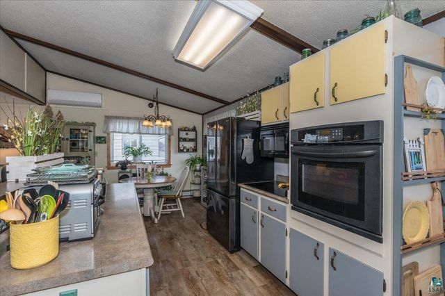 2010 Garfield Ave, Superior, WI 54880