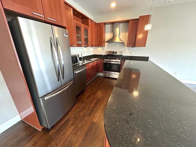 75-83 Boylston St R3, Brookline, MA 02445