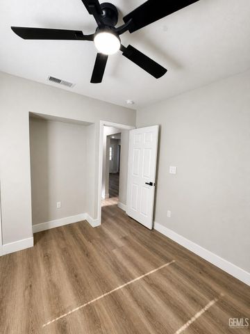 1006 6th Street, Bakersfield, CA 93304
