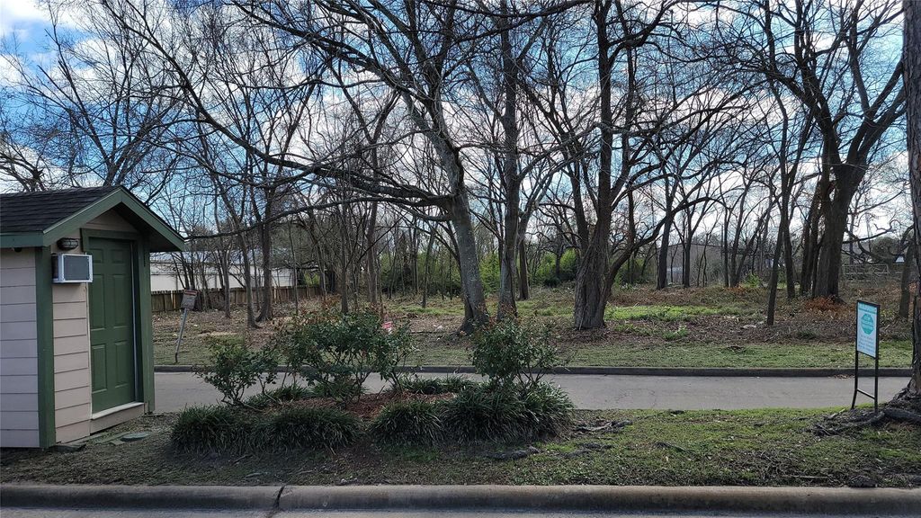 7051 Majestic Oaks Drive, Houston, TX 77088