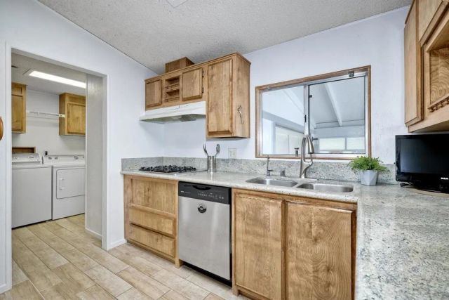 1146 Via Santa Paulo, Vista, CA 92081