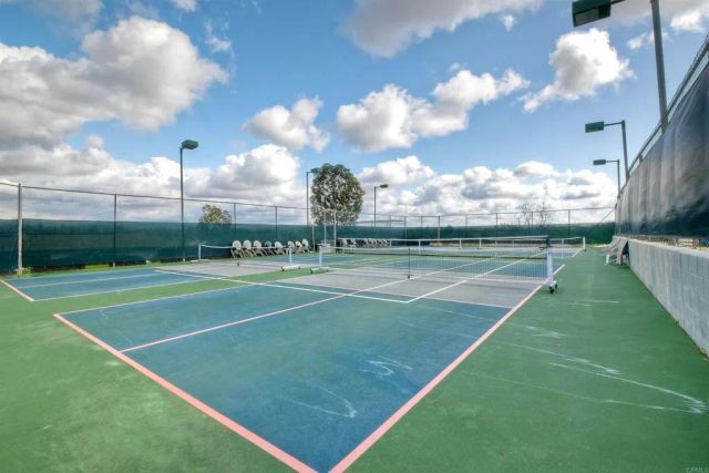 1146 Via Santa Paulo, Vista, CA 92081