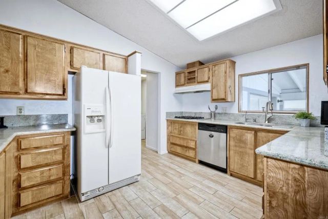 1146 Via Santa Paulo, Vista, CA 92081