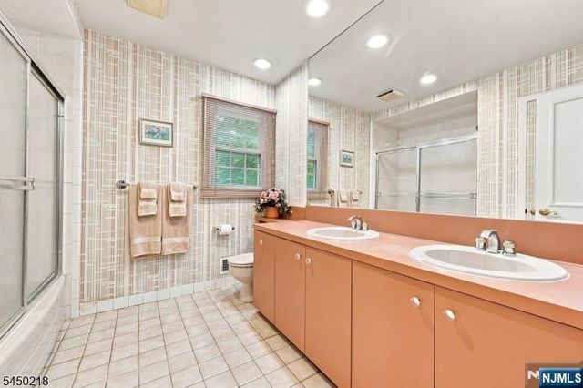 18 Druid Hill Drive, Par-troy Hills Twp., NJ 07054
