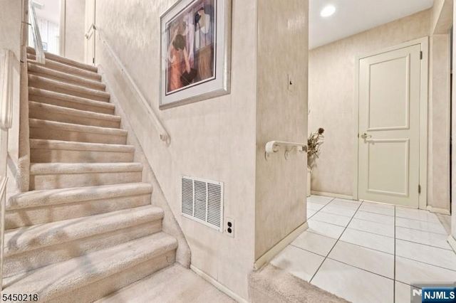 18 Druid Hill Drive, Par-troy Hills Twp., NJ 07054