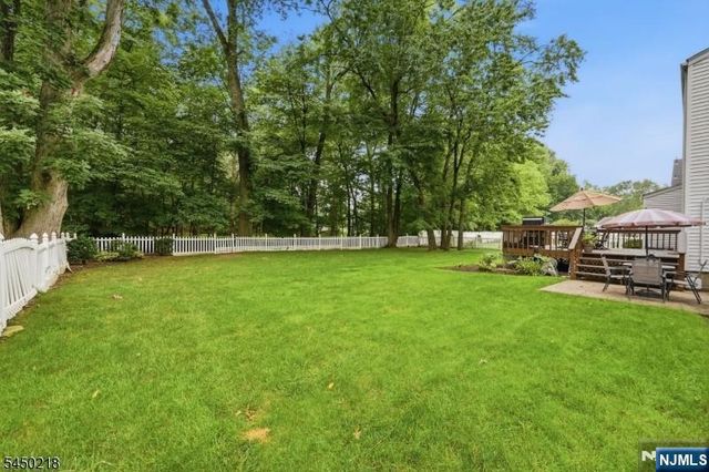 18 Druid Hill Drive, Par-troy Hills Twp., NJ 07054
