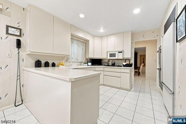 18 Druid Hill Drive, Par-troy Hills Twp., NJ 07054