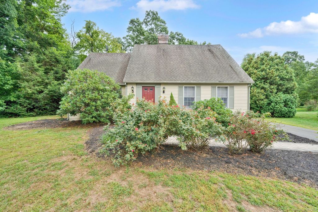 93 Stage Coach Road, Windsor, CT 06095