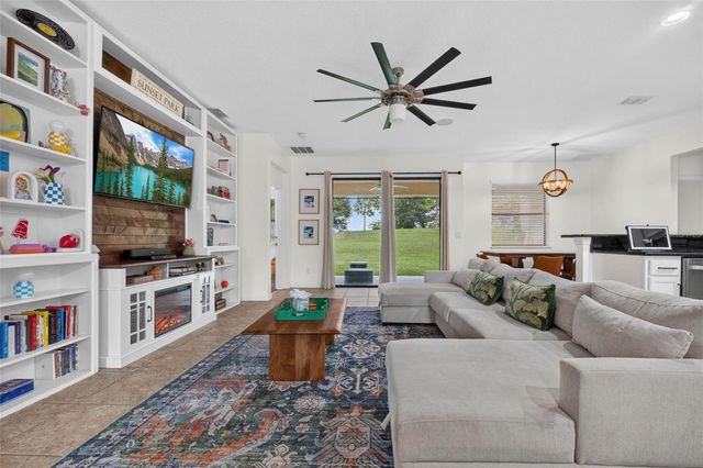 810 WOODS LANDING DRIVE, Minneola, FL 34715