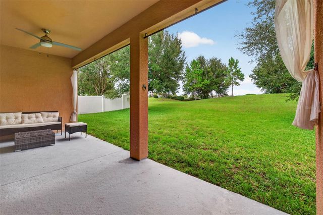 810 WOODS LANDING DRIVE, Minneola, FL 34715