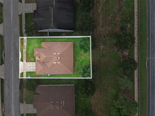 810 WOODS LANDING DRIVE, Minneola, FL 34715