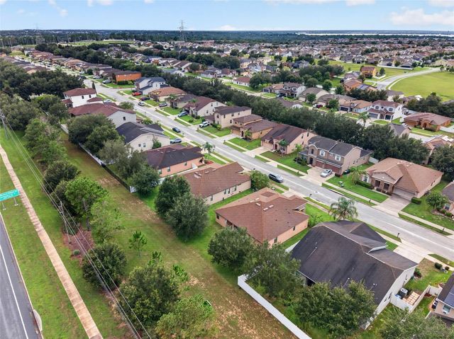 810 WOODS LANDING DRIVE, Minneola, FL 34715