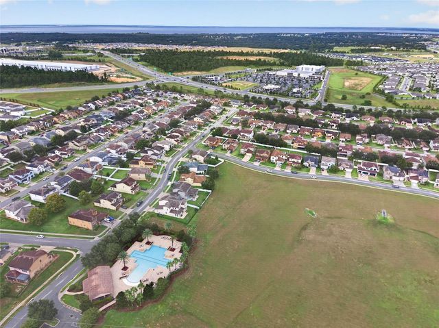 810 WOODS LANDING DRIVE, Minneola, FL 34715