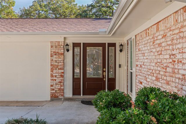 49 Coffee Tavern Road, Bedford, TX 76022