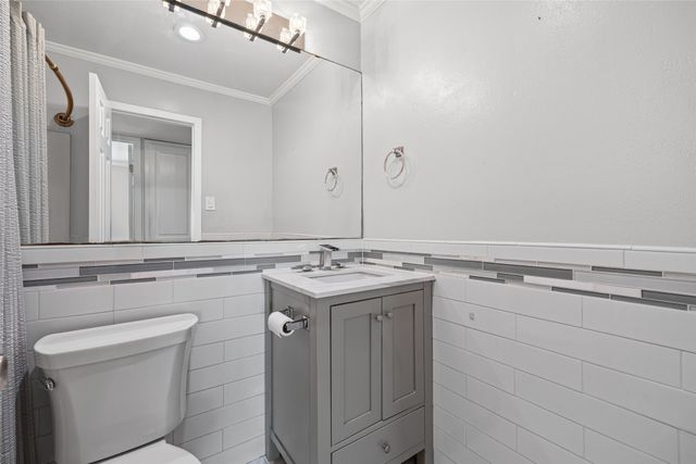 49 Coffee Tavern Road, Bedford, TX 76022