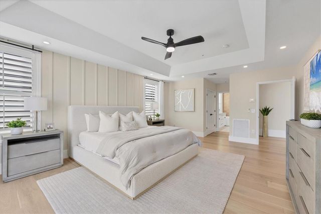 3540 MISTLETOE LANE, Longboat Key, FL 34228