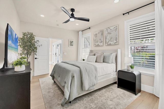 3540 MISTLETOE LANE, Longboat Key, FL 34228