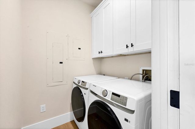 3540 MISTLETOE LANE, Longboat Key, FL 34228