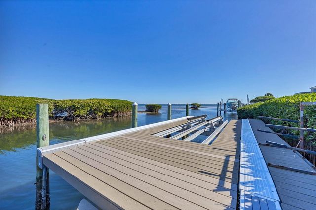 3540 MISTLETOE LANE, Longboat Key, FL 34228