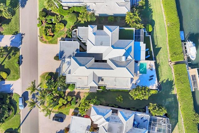 3540 MISTLETOE LANE, Longboat Key, FL 34228