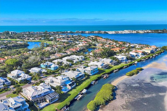 3540 MISTLETOE LANE, Longboat Key, FL 34228