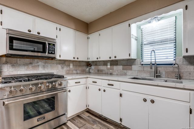 501 Green St., Poth, TX 78147