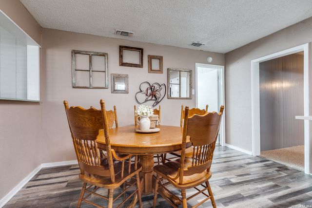 501 Green St., Poth, TX 78147