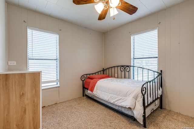 501 Green St., Poth, TX 78147