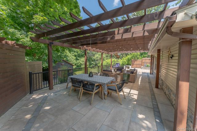 621 Stage Road, Monroe, NY 10950