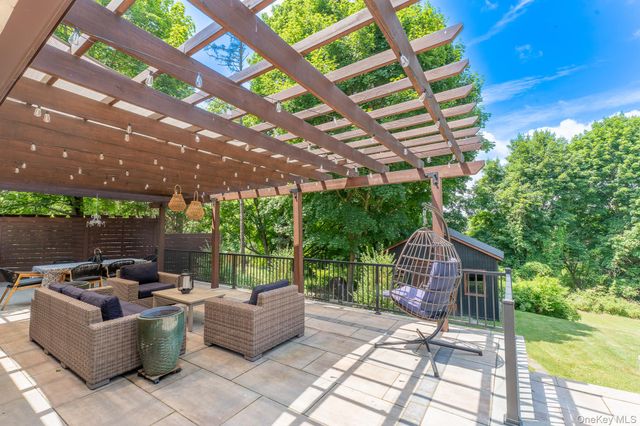 621 Stage Road, Monroe, NY 10950