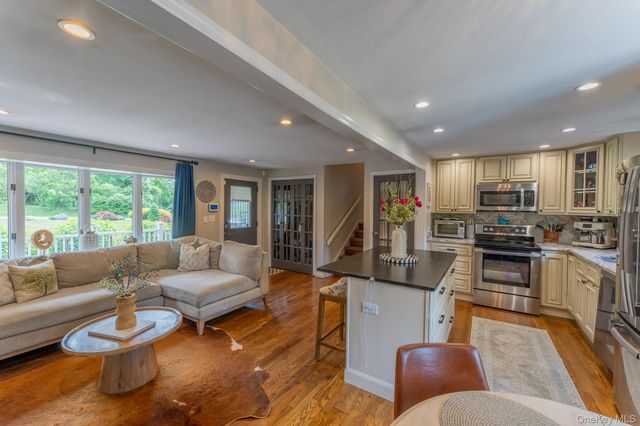 621 Stage Road, Monroe, NY 10950