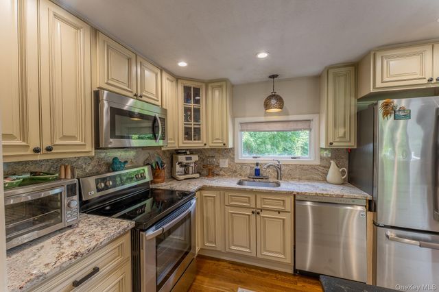 621 Stage Road, Monroe, NY 10950